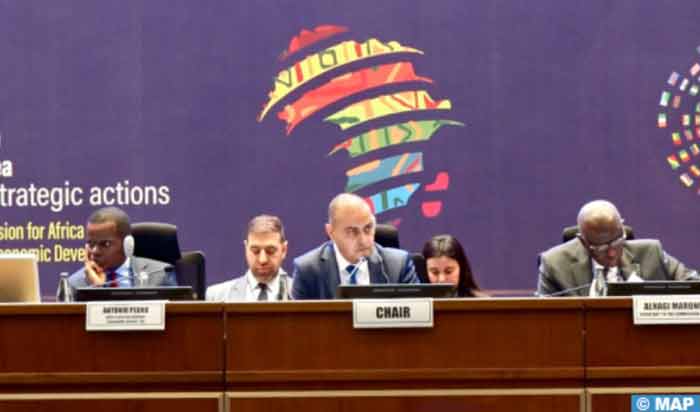 Le Maroc élu à l'unanimité à la présidence de la 57ème session de la CEA et de la Conférence des ministres africains des Finances, de la Planification et du Développement économique Le Maroc élu à l'unanimité à la présidence de la 57ème session de la CEA et de la Conférence des ministres africains des Finances, de la Planification et du Développement économique