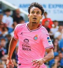 Omar El Hilali, en pleine ascension, attise la convoitise de plusieurs clubs Omar El Hilali, en pleine ascension, attise la convoitise de plusieurs clubs