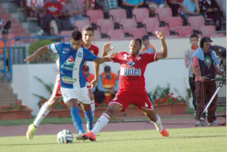 Le chassé-croisé du haut arbitré par les équipes du bas Le chassé-croisé du haut arbitré par les équipes du bas
