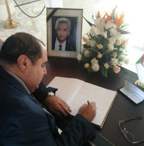 Décès de Houcine Aït Ahmed : Driss Lachguar à l’ambassade d’Algérie
