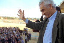 Hocine Aït-Ahmed, un homme aimé par la nation Hocine Aït-Ahmed, un homme aimé par la nation