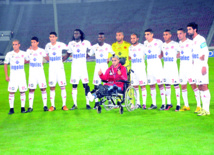 Deux victoires et six nuls maintiennent le statu quo en haut et en bas du classement Deux victoires et six nuls maintiennent le statu quo en haut et en bas du classement