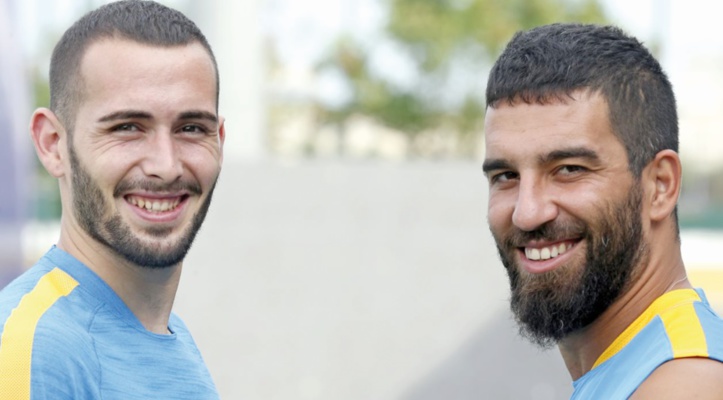 Aleix Vidal et Arda Turan : Les patients barcelonais Aleix Vidal et Arda Turan : Les patients barcelonais