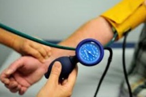 Baisser la tension “normale” des sujets à risque pourrait sauver des vies Baisser la tension “normale” des sujets à risque pourrait sauver des vies