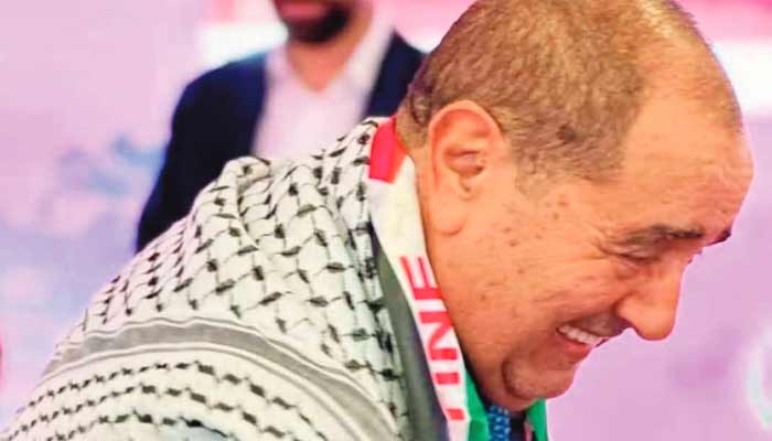 Oser la critique, ce n’est nullement trahir, c’est vouloir construire Oser la critique, ce n’est nullement trahir, c’est vouloir construire