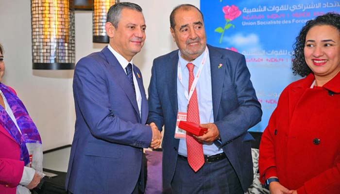 Le Premier secrétaire de l'USFP, Driss Lachguar, et la vice-présidente de l'Internationale socialiste, Khaoula Lachguar, en compagnie du leader du parti turc CHP, Özgur Özel, lors des travaux de la session de l'IS organisée par l'USFP en décembre dernier à Rabat. Le Premier secrétaire de l'USFP, Driss Lachguar, et la vice-présidente de l'Internationale socialiste, Khaoula Lachguar, en compagnie du leader du parti turc CHP, Özgur Özel, lors des travaux de la session de l'IS organisée par l'USFP en décembre dernier à Rabat.