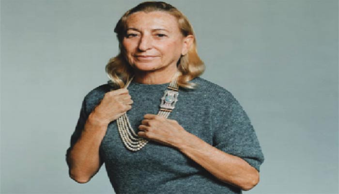 Miuccia Prada, de féministe engagée à impératrice du luxe italien Miuccia Prada, de féministe engagée à impératrice du luxe italien