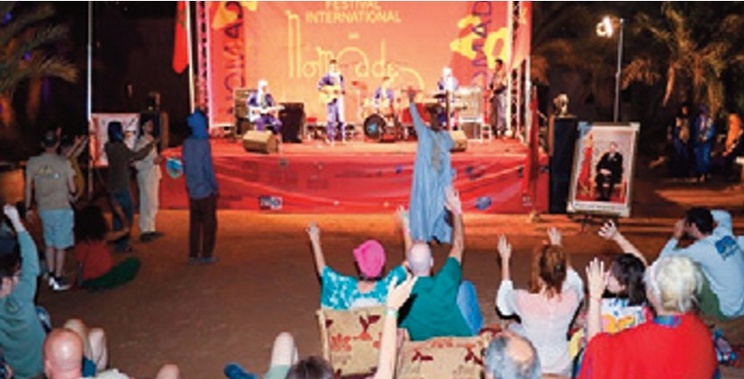 Entre dunes et sable, M’Hamid El Ghizlane célèbre les rythmes du Sahara
Entre dunes et sable, M’Hamid El Ghizlane célèbre les rythmes du Sahara