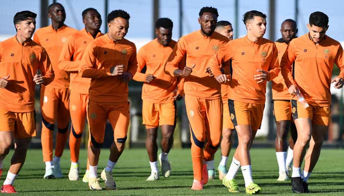 RS.Berkane-CS.Constantine, duel en demi-finale de la Coupe de la CAF : C’est de foot qu’il s’agit. Qu’on se le dise ! RS.Berkane-CS.Constantine, duel en demi-finale de la Coupe de la CAF : C’est de foot qu’il s’agit. Qu’on se le dise !