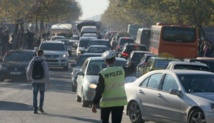 Tirana étouffe sous la pollution