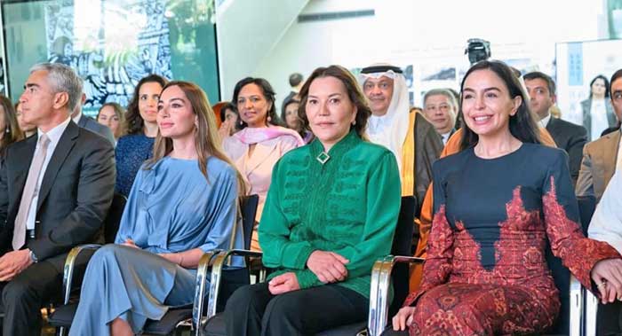 SAR la Princesse Lalla Hasnaa inaugure à Bakou l'exposition numérique "Le Tapis de Rabat, tout un art" SAR la Princesse Lalla Hasnaa inaugure à Bakou l'exposition numérique "Le Tapis de Rabat, tout un art"