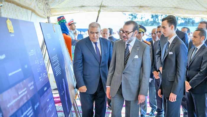 SM le Roi lance la construction de la plateforme de réserves de première nécessité de la région de Rabat-Salé-Kénitra SM le Roi lance la construction de la plateforme de réserves de première nécessité de la région de Rabat-Salé-Kénitra