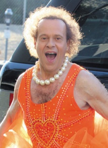 Scandales de stars à l'aéroport : Richard Simmons, mars 2004 Scandales de stars à l'aéroport : Richard Simmons, mars 2004