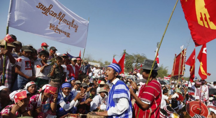 La Birmanie entame en chansons un virage politique historique La Birmanie entame en chansons un virage politique historique