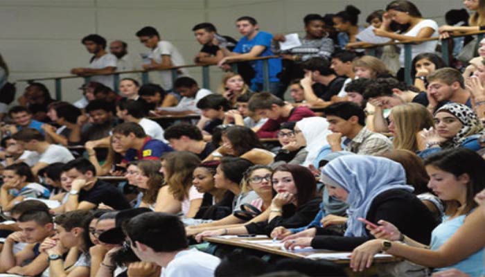 Les étudiants marocains, première communauté estudiantine étrangère en France Les étudiants marocains, première communauté estudiantine étrangère en France