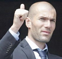 Zidane: Compliqué mais pas impossible de décrocher le titre Zidane: Compliqué mais pas impossible de décrocher le titre