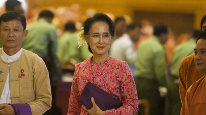 Le parti d'Aung San Suu Kyi prend les rênes du Parlement Le parti d'Aung San Suu Kyi prend les rênes du Parlement