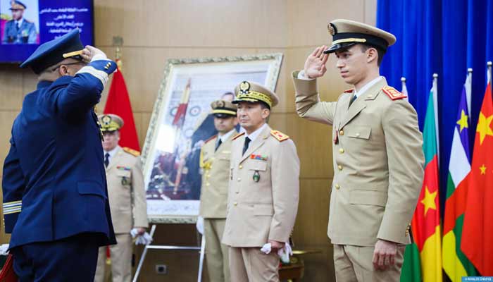 SAR le Prince Héritier Moulay El Hassan préside à Kénitra la cérémonie de sortie de la 25ème promotion du Cours supérieur de défense et de la 59ème promotion du Cours Etat-Major