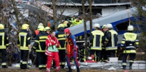 Au moins huit morts dans une collision entre deux trains en Allemagne Au moins huit morts dans une collision entre deux trains en Allemagne
