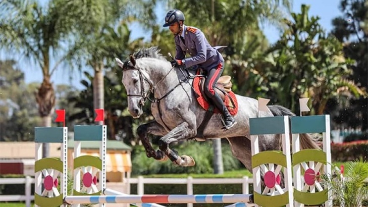 Concours officiel de saut d'obstacles