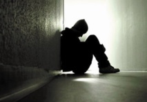 Des jeunes en mal d’emploi, d’éducation et de formation Des jeunes en mal d’emploi, d’éducation et de formation