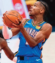 Shai Gilgeous-Alexander, le MVP rejoint les légendes de la NBA Shai Gilgeous-Alexander, le MVP rejoint les légendes de la NBA