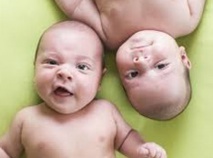 Doublement des naissances de jumeaux dans les pays développés