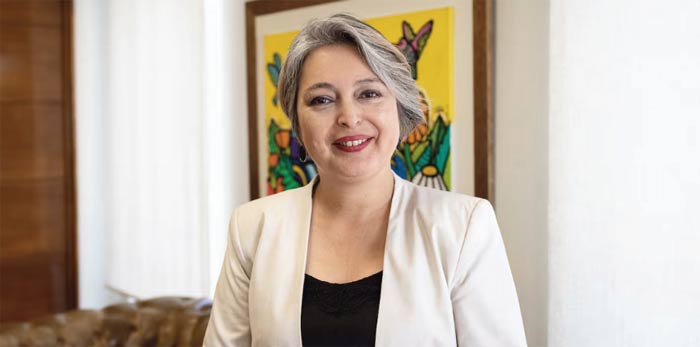 Jeannette Jara, la charismatique avocate communiste qui affrontera la droite au Chili