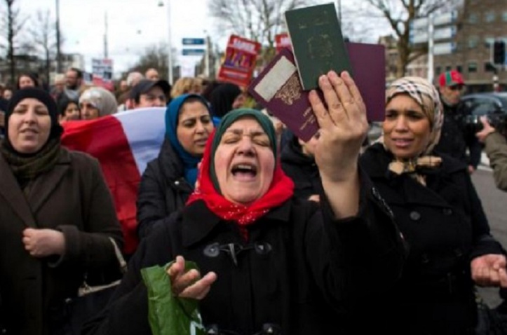 Les MRE des Pays-Bas victimes d’une grave transgression Les MRE des Pays-Bas victimes d’une grave transgression