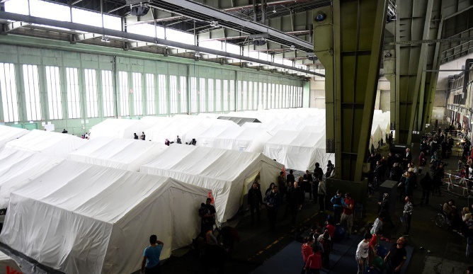 Dans un centre de réfugiés de Berlin, l'ennui pour seul horizon Dans un centre de réfugiés de Berlin, l'ennui pour seul horizon