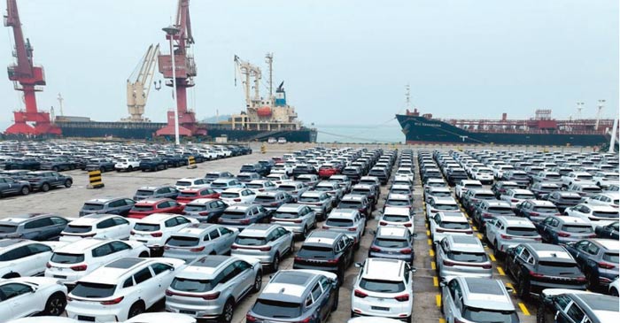L'automobile maintient sa position de 1er secteur exportateur en 2024
