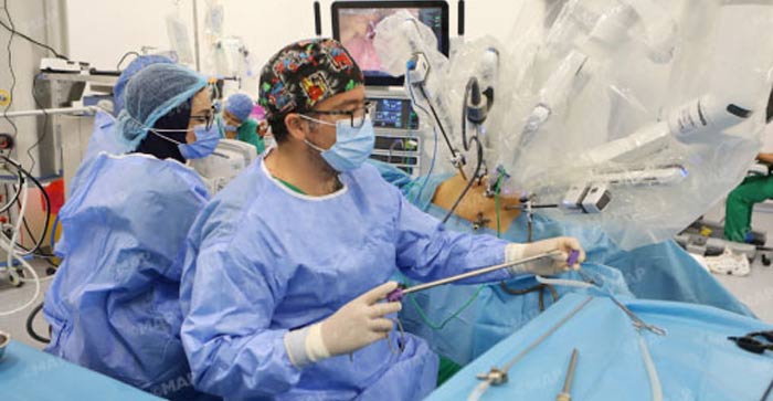 La FM6SS réalise avec succès sa première intervention chirurgicale viscérale assistée par robot La FM6SS réalise avec succès sa première intervention chirurgicale viscérale assistée par robot