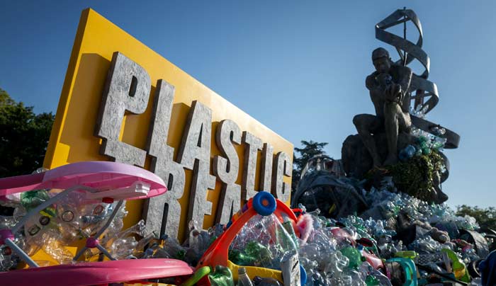 Le plastique a la vie dure