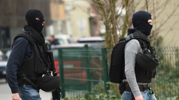 Attentats de Paris: les opérations de police se poursuivent en Belgique Attentats de Paris: les opérations de police se poursuivent en Belgique