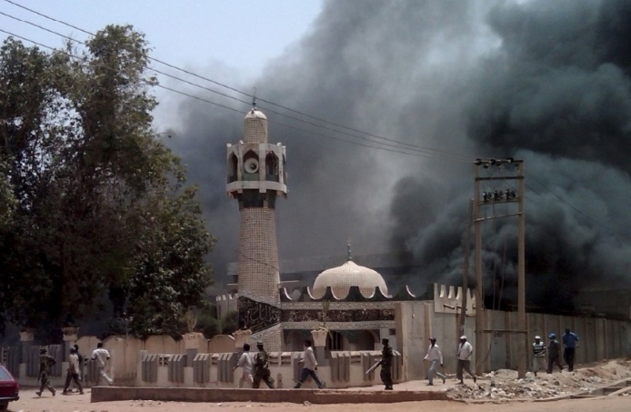 22 morts dans un attentat-suicide dans une mosquée au Nigeria 22 morts dans un attentat-suicide dans une mosquée au Nigeria