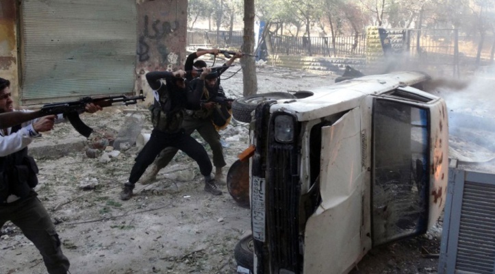 26 miliciens pro-régime syrien tués lors d'une offensive anti-EI 26 miliciens pro-régime syrien tués lors d'une offensive anti-EI