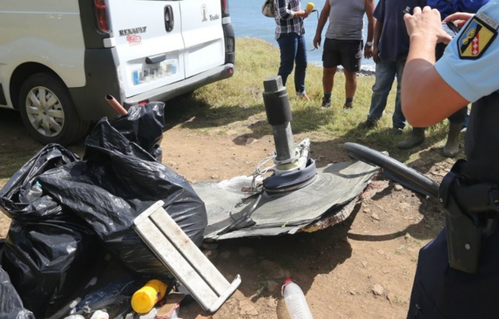 Les débris trouvés au Mozambique "presque certainement" issus du MH370 Les débris trouvés au Mozambique "presque certainement" issus du MH370