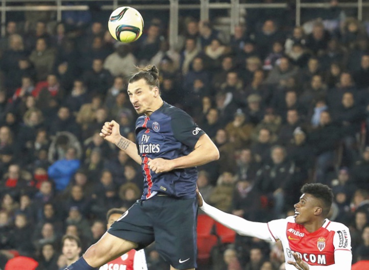 Ibrahimovic confirme les intérêts des clubs anglais Ibrahimovic confirme les intérêts des clubs anglais