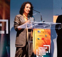 Clôture de la résidence artistique AYWA - African Young Women in Action Clôture de la résidence artistique AYWA - African Young Women in Action