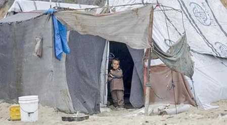 Lancement à Gaza de la campagne "Hiver chaud" au profit de Palestiniens déplacés