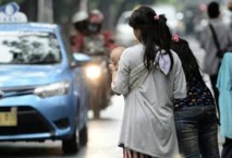 Dans les coulisses du covoiturage obligatoire à Jakarta, des enfants exploités et drogués