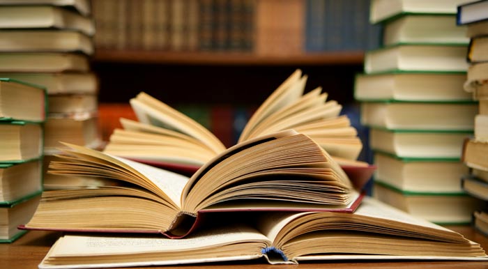 Parution du 1er tome de l'ouvrage "Les expressions spectaculaires amazighes du Souss" de Azeddine El Kharrat