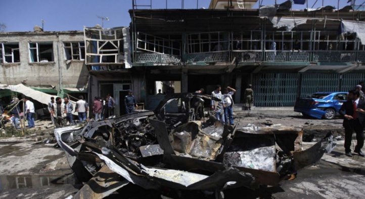 Attentat à la voiture piégée et fusillade en plein Kaboul Attentat à la voiture piégée et fusillade en plein Kaboul