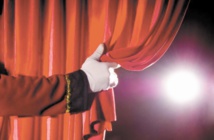 La troupe du théâtre de l'Arlequin lance son projet de communauté La troupe du théâtre de l'Arlequin lance son projet de communauté