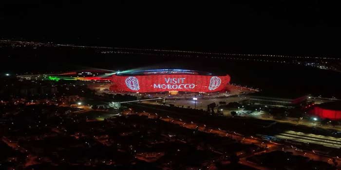 La campagne “Maroc, Terre de lumière” de l’ONMT illumine la façade du Stade Prince Moulay Abdellah à Rabat