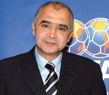 Message de condoléances et de compassion de SM le Roi à la famille du journaliste sportif feu Najib Salmi Message de condoléances et de compassion de SM le Roi à la famille du journaliste sportif feu Najib Salmi