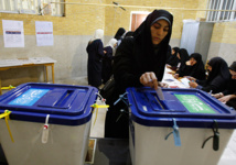 Les alliés de Rohani gagnent les législatives en Iran sans majorité Les alliés de Rohani gagnent les législatives en Iran sans majorité