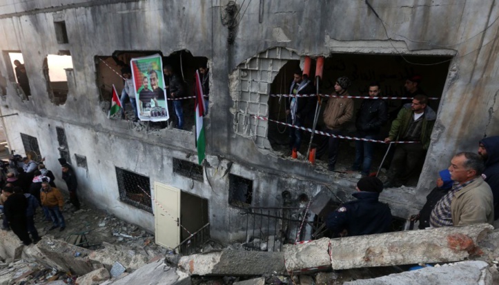Israël détruit le logement d'un Palestinien accusé d'avoir tué 2 colons Israël détruit le logement d'un Palestinien accusé d'avoir tué 2 colons