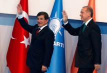 Ahmet Davutoglu sur le départ, Erdogan consolide son pouvoir en Turquie Ahmet Davutoglu sur le départ, Erdogan consolide son pouvoir en Turquie