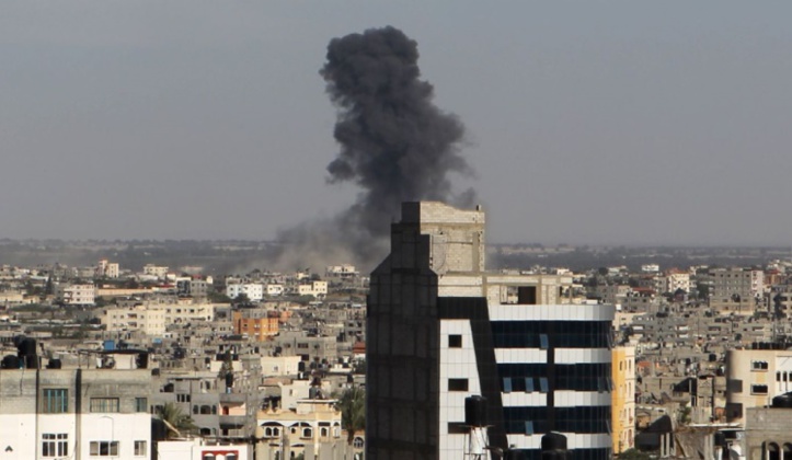 Nouvelles frappes aériennes israéliennes dans la bande de Gaza Nouvelles frappes aériennes israéliennes dans la bande de Gaza